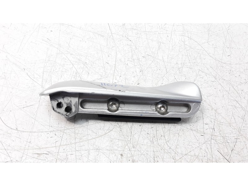 Recambio de estribo para kymco g-dink 125 referencia OEM IAM 5070BLKG7E00YYF  