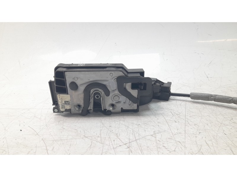 Recambio de cerradura puerta trasera derecha para mercedes-benz clase c (w205) lim. 2.1 cdi cat referencia OEM IAM A2220064099  