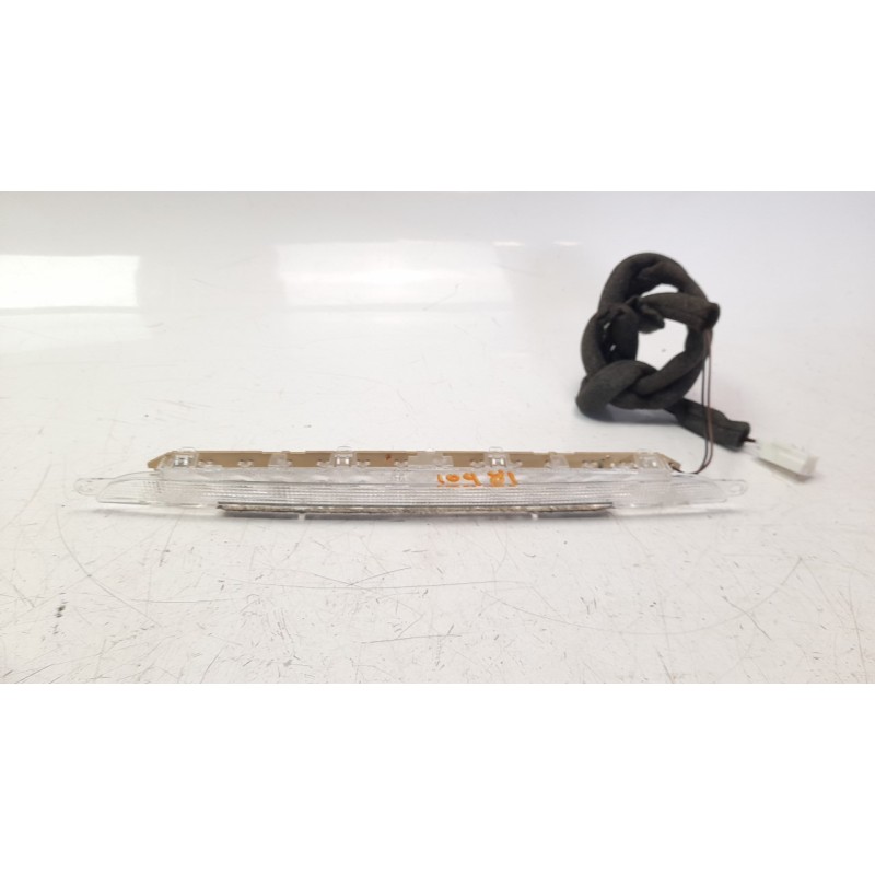Recambio de luz central de freno para jaguar xf 3.0 v6 diesel cat referencia OEM IAM C2Z1337  