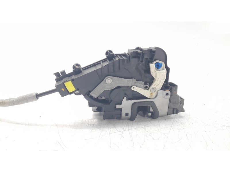 Recambio de cerradura puerta trasera derecha para mercedes-benz clase c (w205) lim. 2.1 cdi cat referencia OEM IAM A2220064099  