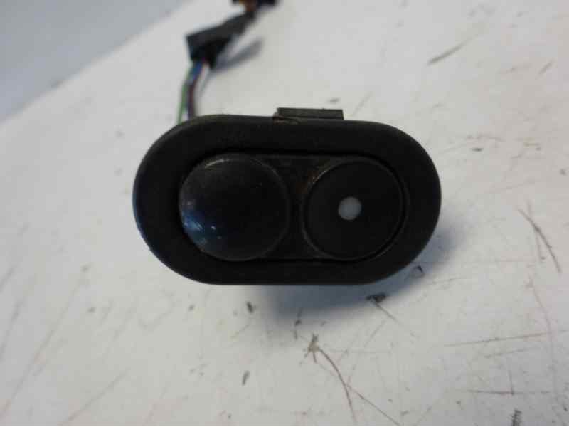 Recambio de mando elevalunas delantero izquierdo para opel corsa b referencia OEM IAM   