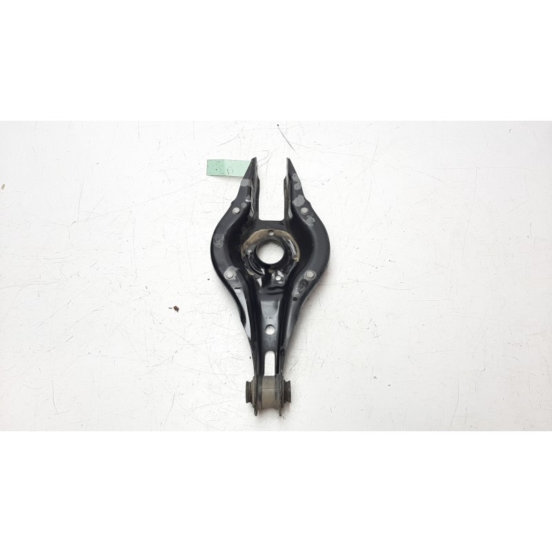 Recambio de brazo suspension inferior trasero izquierdo para bmw serie 1 lim. (f20) 116d referencia OEM IAM 679254506  