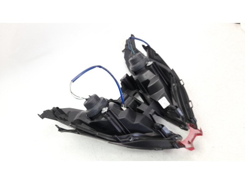 Recambio de faro delantero para kymco g-dink 125 referencia OEM IAM 33100ACD5315  