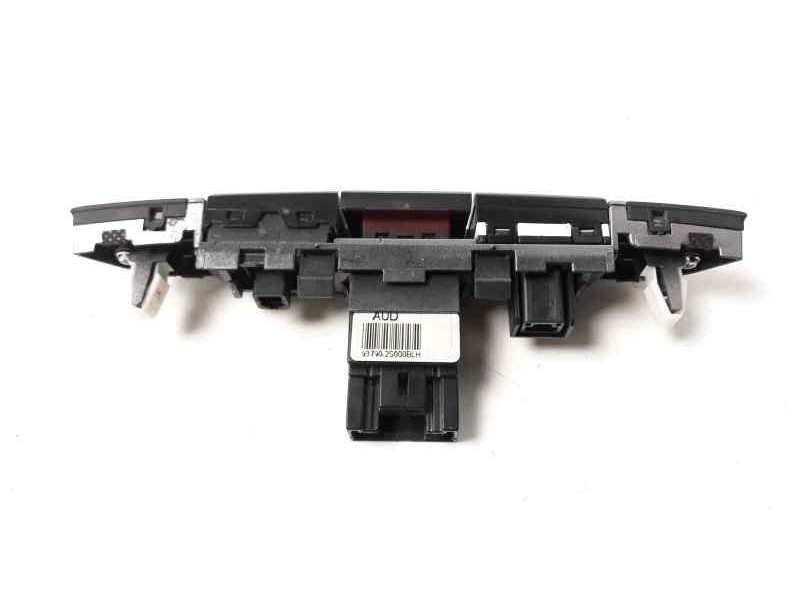 Recambio de warning para hyundai ix35 comfort 2wd referencia OEM IAM 937902S000BLH 847402S350T 