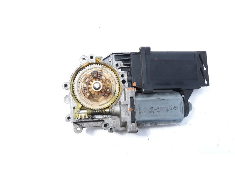 Recambio de motor elevalunas trasero derecho para volkswagen passat berlina (3a2) 1.9 tdi referencia OEM IAM 3A0959810 VN28ARSCM