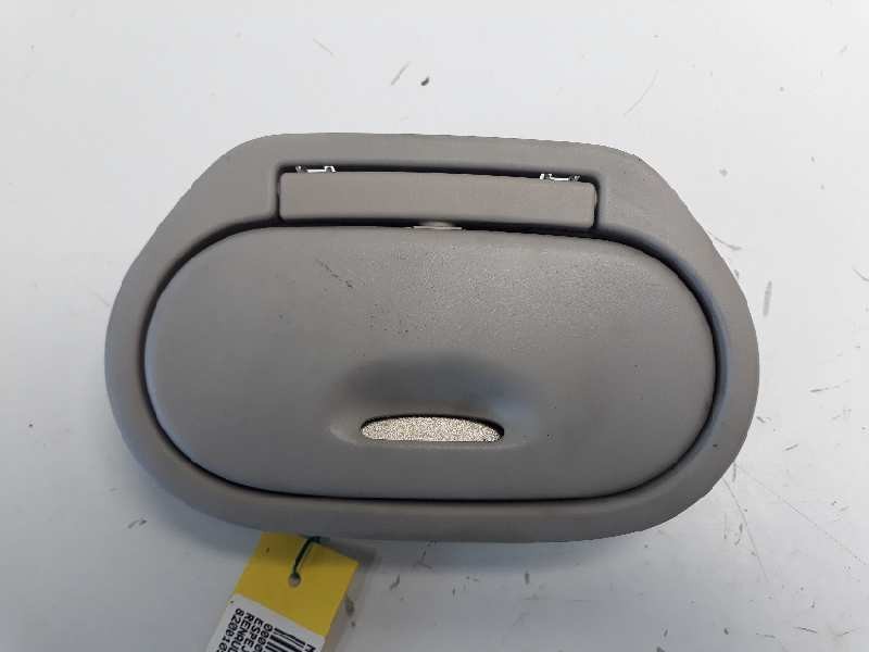 Recambio de espejo para renault scenic iii 1.9 dci diesel referencia OEM IAM 8200105136  