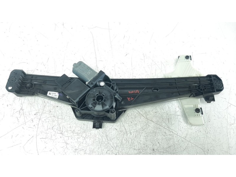 Recambio de elevalunas trasero izquierdo para peugeot 3008 1.5 blue-hdi fap referencia OEM IAM 9830389080  