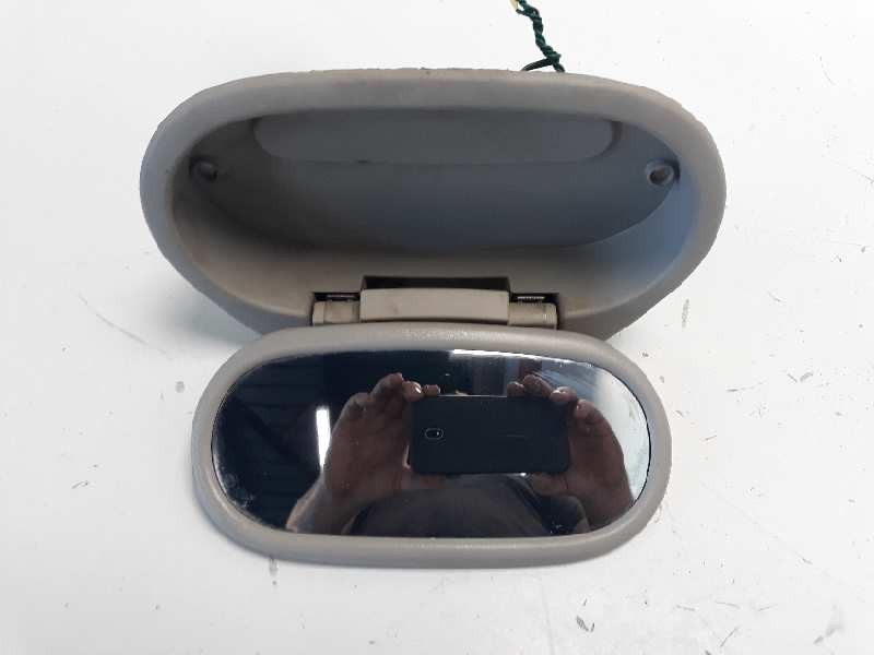 Recambio de espejo para renault scenic iii 1.9 dci diesel referencia OEM IAM 8200105136  