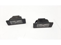 Recambio de piloto matricula para nissan qashqai (j11) referencia OEM IAM 25300100  