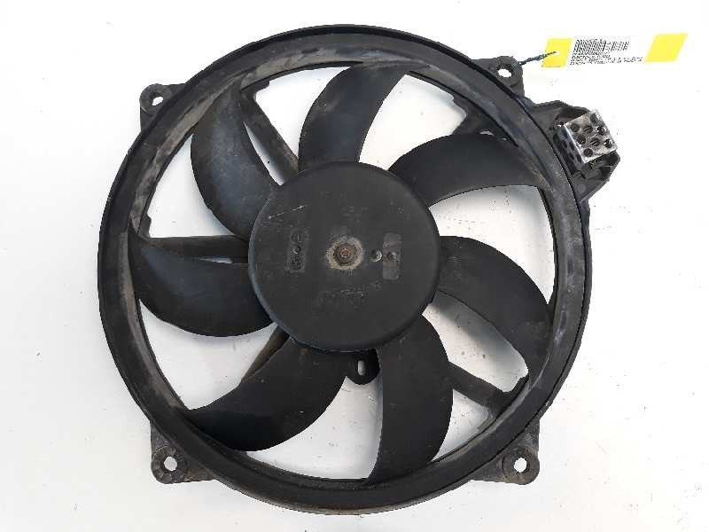 Recambio de electroventilador para renault scenic iii 1.9 dci diesel referencia OEM IAM 214812415R  