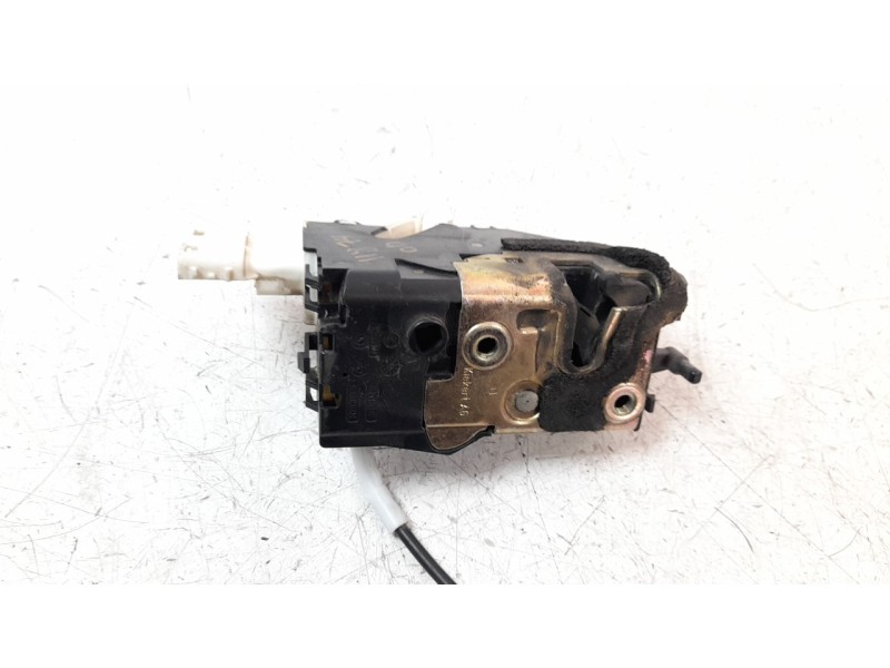Recambio de cerradura puerta delantera derecha para peugeot 407 st confort referencia OEM IAM 9681333280  
