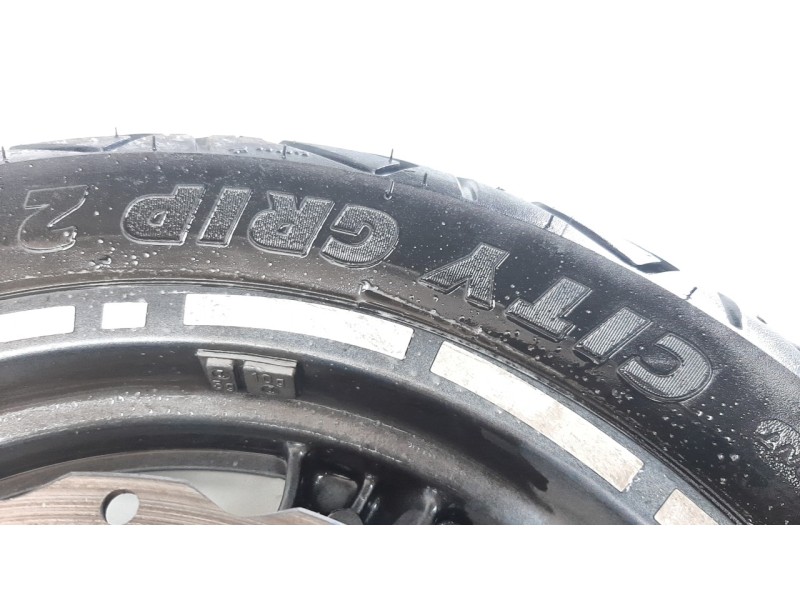 Recambio de llanta para kymco g-dink 125 referencia OEM IAM 44600LEA7305NHA  