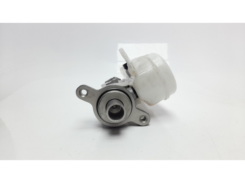 Recambio de bomba freno para adria matrix n 670 sl referencia OEM IAM 0204255096  