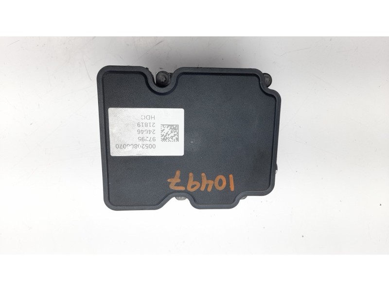 Recambio de abs para adria matrix n 670 sl referencia OEM IAM 00520866070  