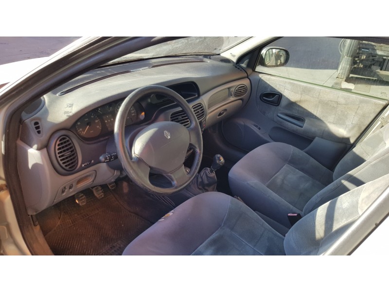 renault megane i classic (la0) del año 1999