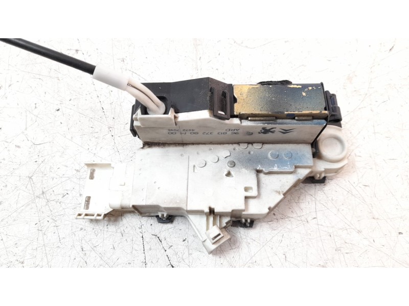 Recambio de cerradura puerta trasera derecha para peugeot 407 st confort referencia OEM IAM 9681337280  
