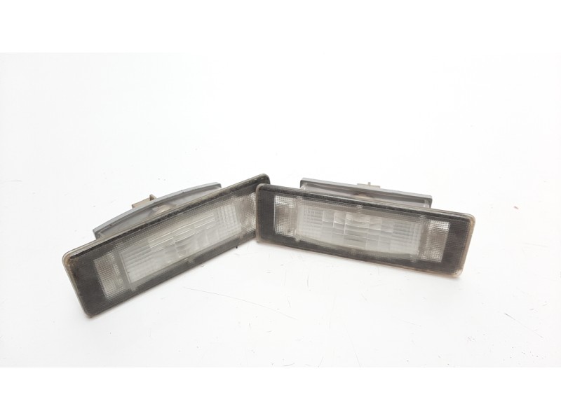 Recambio de piloto matricula para hyundai i40 1.7 crdi cat referencia OEM IAM 925012G000  