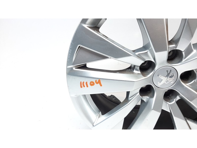 Recambio de llanta para peugeot 3008 1.5 blue-hdi fap referencia OEM IAM 9809687177 17PULGADAS 