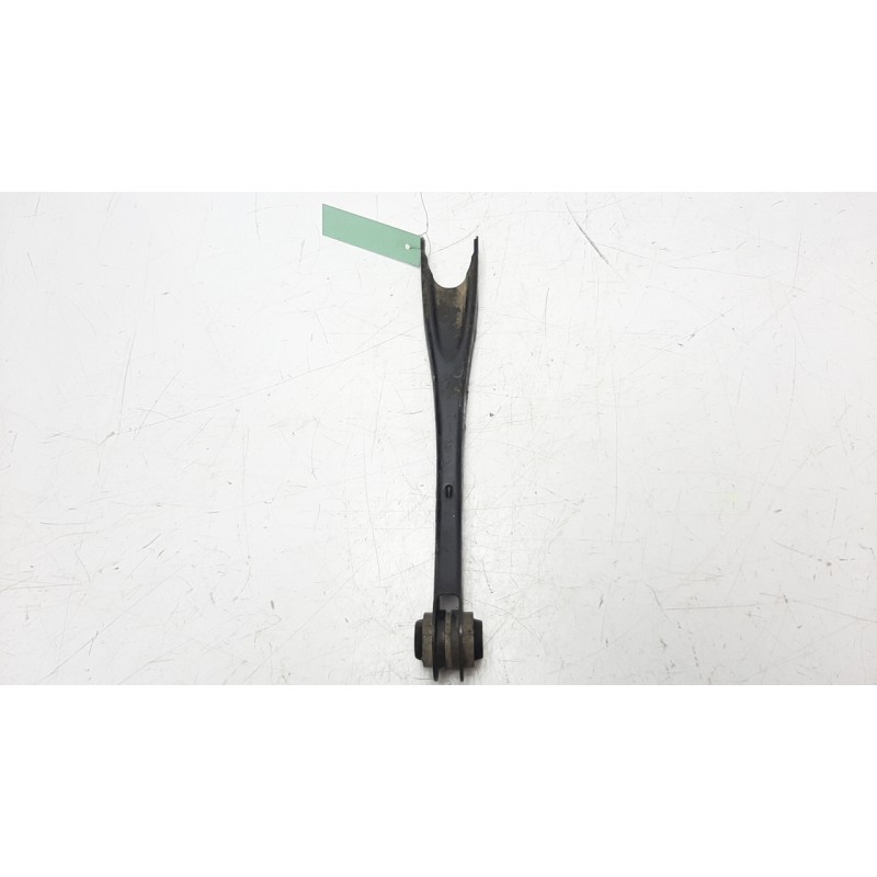 Recambio de brazo suspension inferior trasero derecho para bmw serie 1 lim. (f20) 116d referencia OEM IAM 6792527  