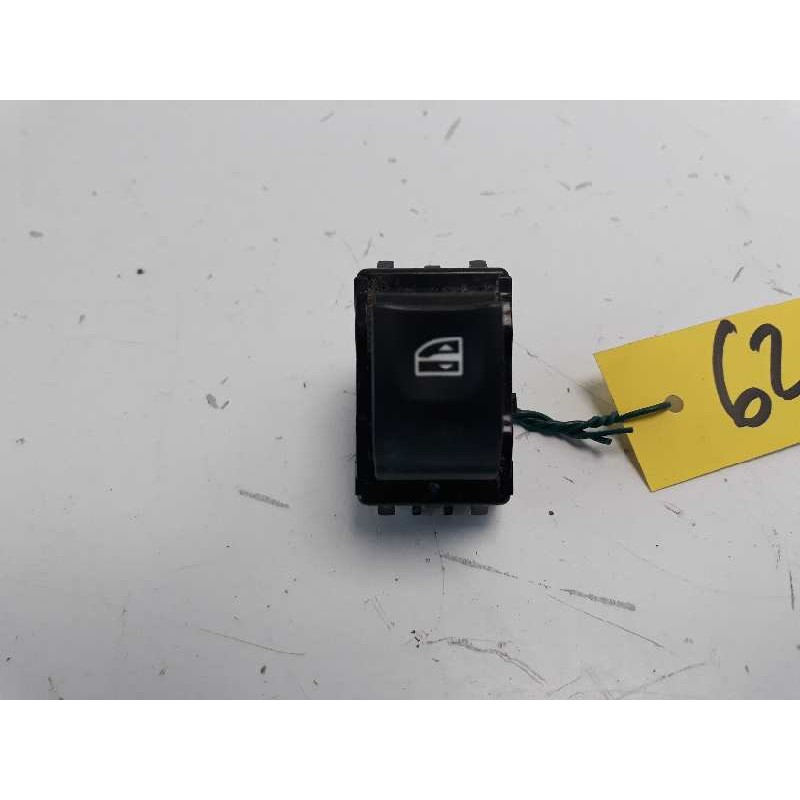 Recambio de mando elevalunas trasero izquierdo para renault scenic iii 1.9 dci diesel referencia OEM IAM 254010003R  