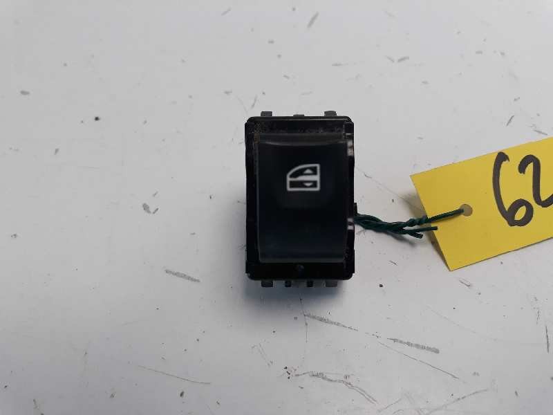 Recambio de mando elevalunas trasero izquierdo para renault scenic iii 1.9 dci diesel referencia OEM IAM 254010003R  