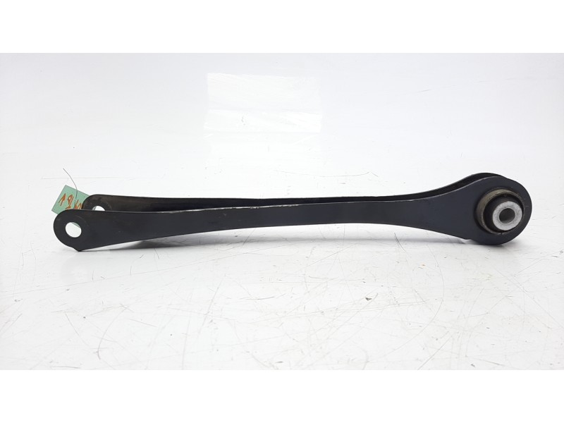 Recambio de brazo suspension inferior trasero derecho para bmw serie 1 lim. (f20) 116d referencia OEM IAM 6792527  