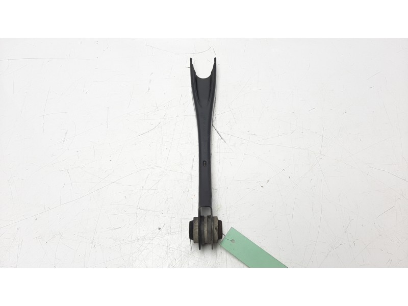 Recambio de brazo suspension inferior trasero izquierdo para bmw serie 1 lim. (f20) 116d referencia OEM IAM 6792527  