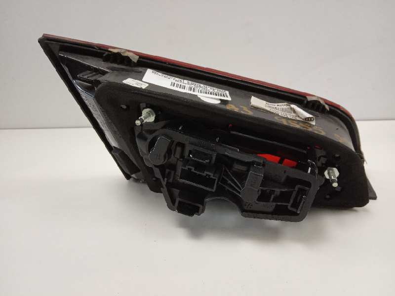 Recambio de piloto trasero derecho para audi a3 sportback (8va) ambiente referencia OEM IAM 8V4945094A  