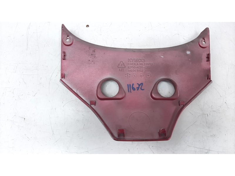 Recambio de moldura para kymco g-dink 125 referencia OEM IAM 83750ACD5E000  