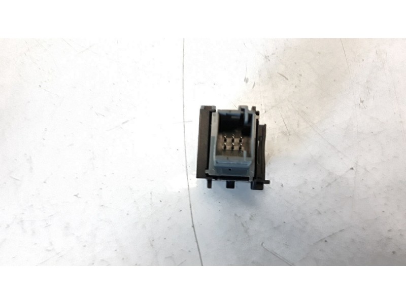 Recambio de interruptor para citroen berlingo furgón driver m referencia OEM IAM 9817027177  