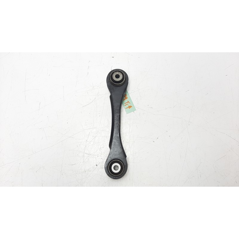 Recambio de brazo suspension superior trasero izquierdo para bmw serie 1 lim. (f20) 116d referencia OEM IAM 6792527  