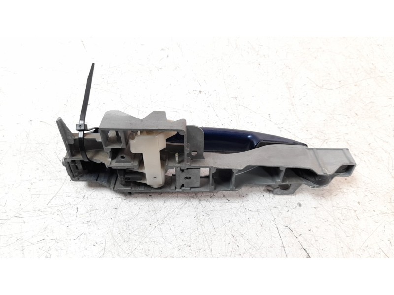 Recambio de maneta exterior delantera izquierda para peugeot 407 st confort referencia OEM IAM 9653401680  