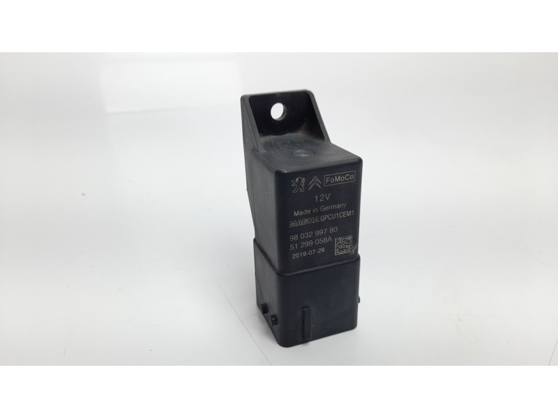 Recambio de caja precalentamiento para adria matrix n 670 sl referencia OEM IAM 9803299780 51299058A 