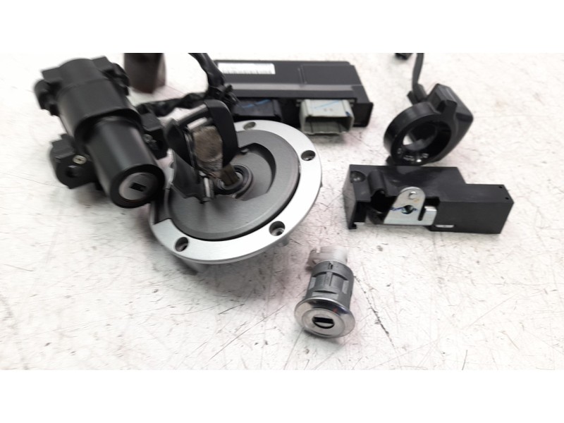 Recambio de conmutador de arranque para honda cb 650r referencia OEM IAM 35010MKND50  