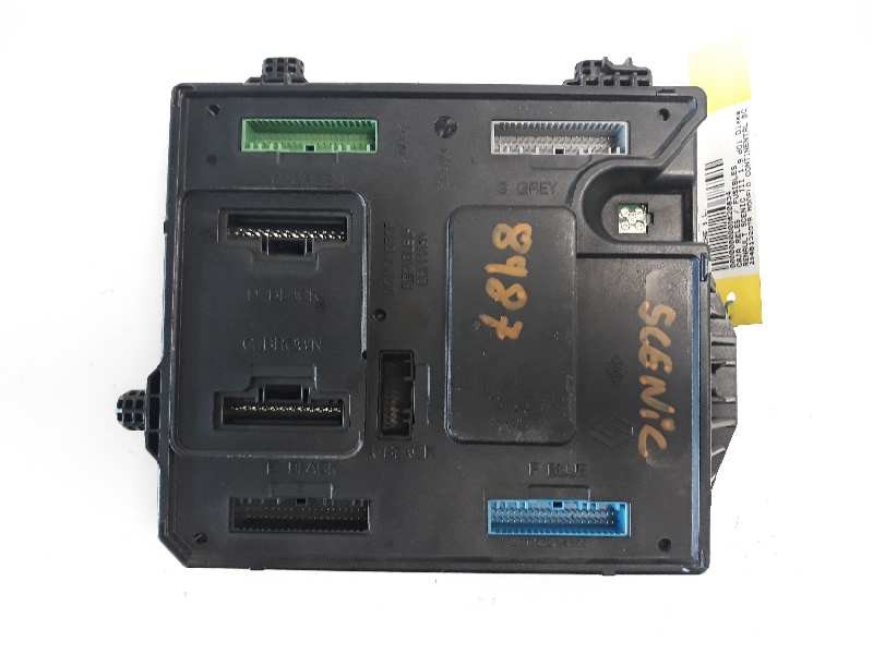 Recambio de caja reles / fusibles para renault scenic iii 1.9 dci diesel referencia OEM IAM 284B13297R S180098201C 