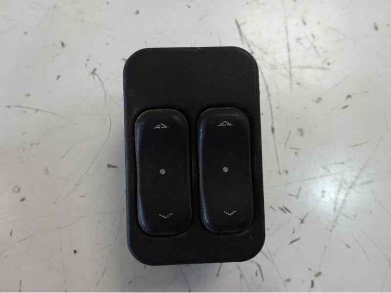 Recambio de mando elevalunas delantero izquierdo para opel corsa c referencia OEM IAM 24409205  