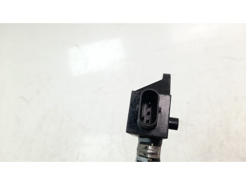 Recambio de sensor presion para opel grandland x 1.2 referencia OEM IAM 9812047080  