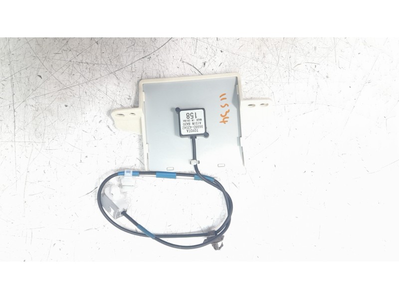 Recambio de modulo electronico para toyota rav4 referencia OEM IAM 8686042042  