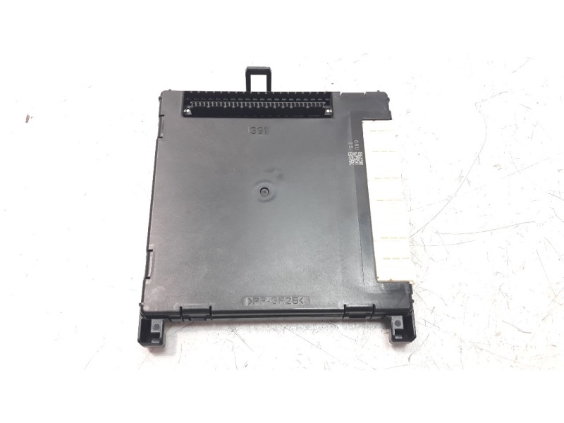 Recambio de modulo electronico para toyota rav 4 referencia OEM IAM 8922142300 2380005882 
