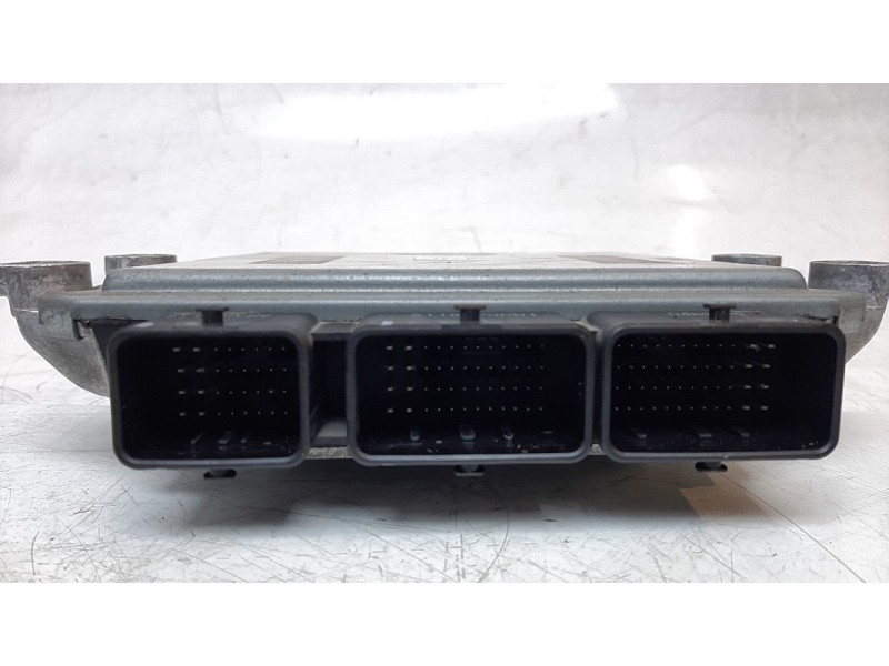 Recambio de centralita motor uce para peugeot 407 st confort referencia OEM IAM 9663007980  