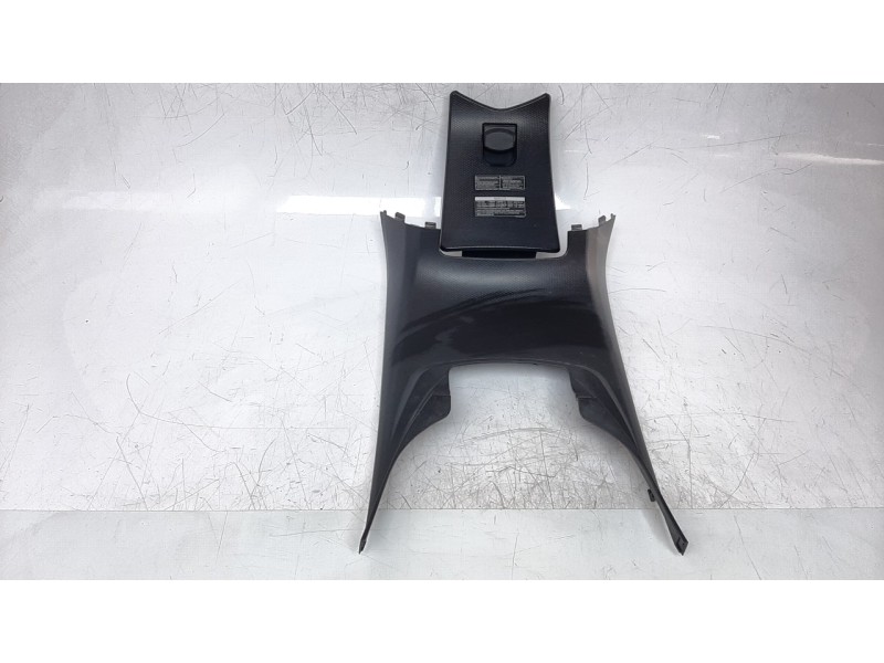 Recambio de moldura para kymco g-dink 125 referencia OEM IAM 80151ACD5E000  