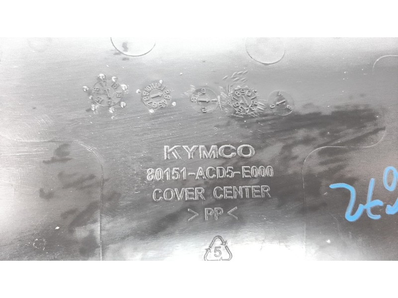 Recambio de moldura para kymco g-dink 125 referencia OEM IAM 80151ACD5E000  