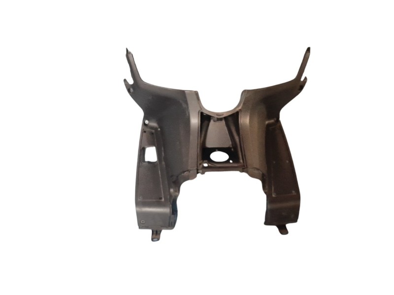 Recambio de moldura para kymco g-dink 125 referencia OEM IAM 81131ACD5E000  
