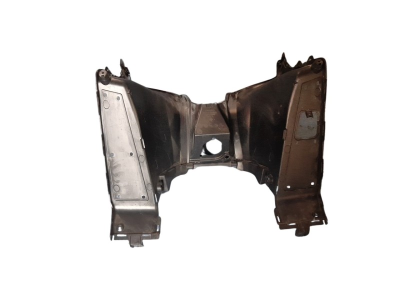Recambio de moldura para kymco g-dink 125 referencia OEM IAM 81131ACD5E000  