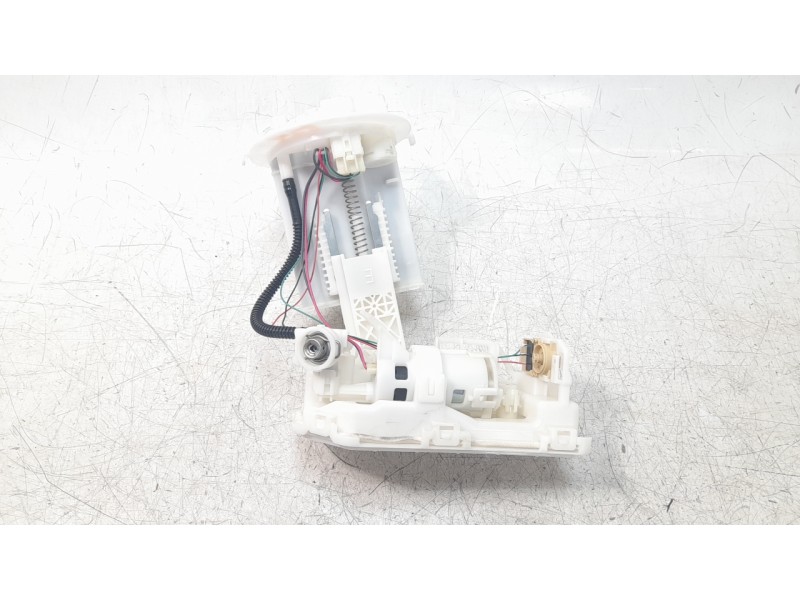 Recambio de bomba combustible para toyota corolla (e21) hybrid style referencia OEM IAM 7702002C21  