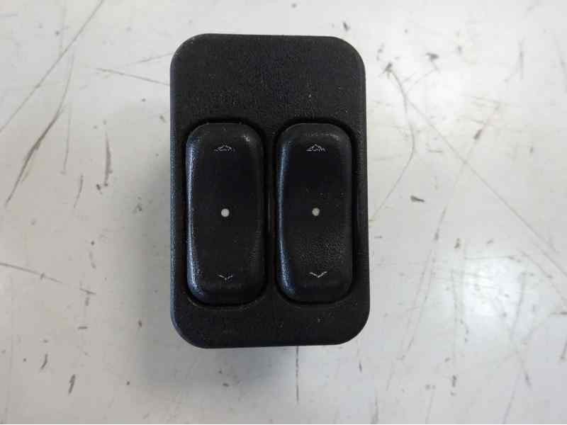 Recambio de mando elevalunas delantero izquierdo para opel corsa c referencia OEM IAM 24409205  
