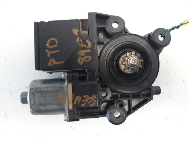 Recambio de motor elevalunas trasero izquierdo para renault scenic iii 1.9 dci diesel referencia OEM IAM 827310004R 910837104 