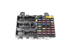 CAJA RELES / FUSIBLES 911981C001 911981C001 