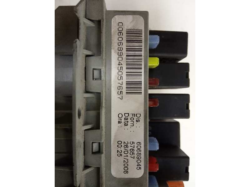 Recambio de caja reles / fusibles para alfa romeo 159 (140) 1.9 jts 16v / selective referencia OEM IAM 60689045  