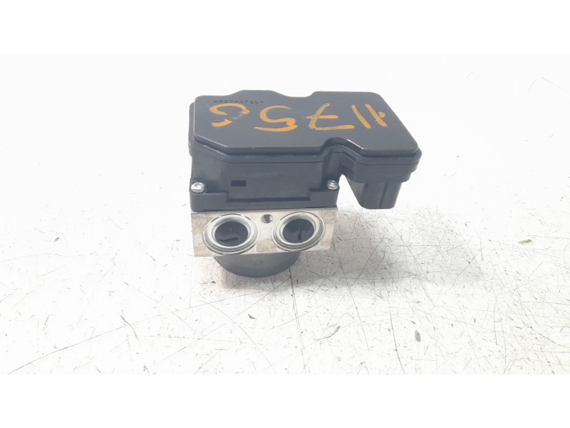 Recambio de abs para toyota corolla (e21) hybrid style referencia OEM IAM 4451012600  